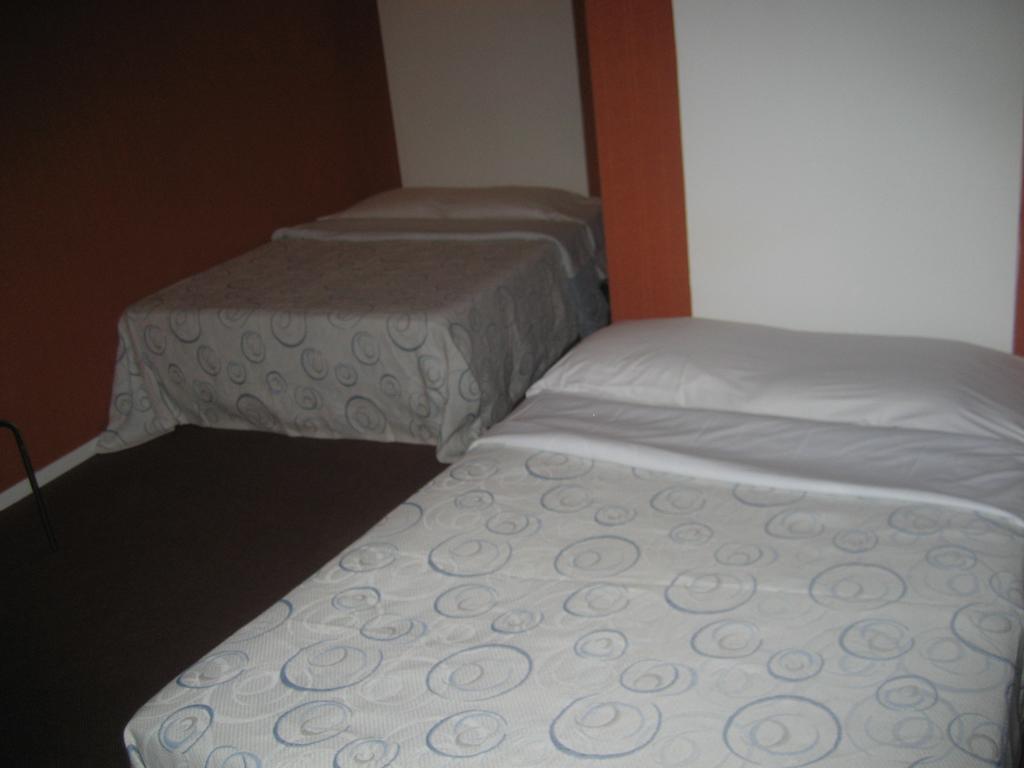 Hotel Meteore Parijs Kamer foto