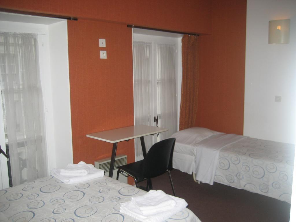 Hotel Meteore Parijs Buitenkant foto
